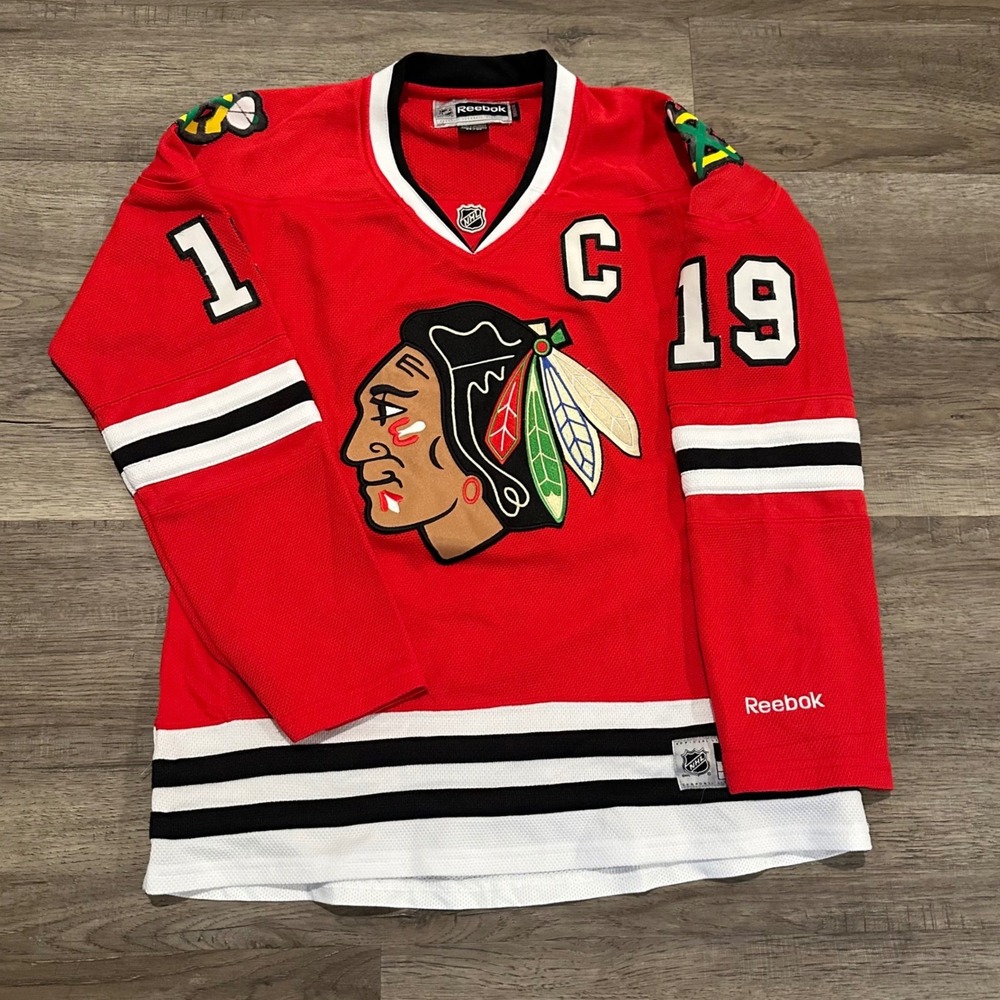 Reebok Chicago Blackhawks Jonathan Toews #19 Womens M Jersey Red Captain Patch